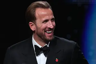 73 هدفًا و3 بطولات.. ماذا قدم هاري كين ليتوج بالكرة الذهبية 2026؟ 27 أكتوبر 2026 02:52 ص